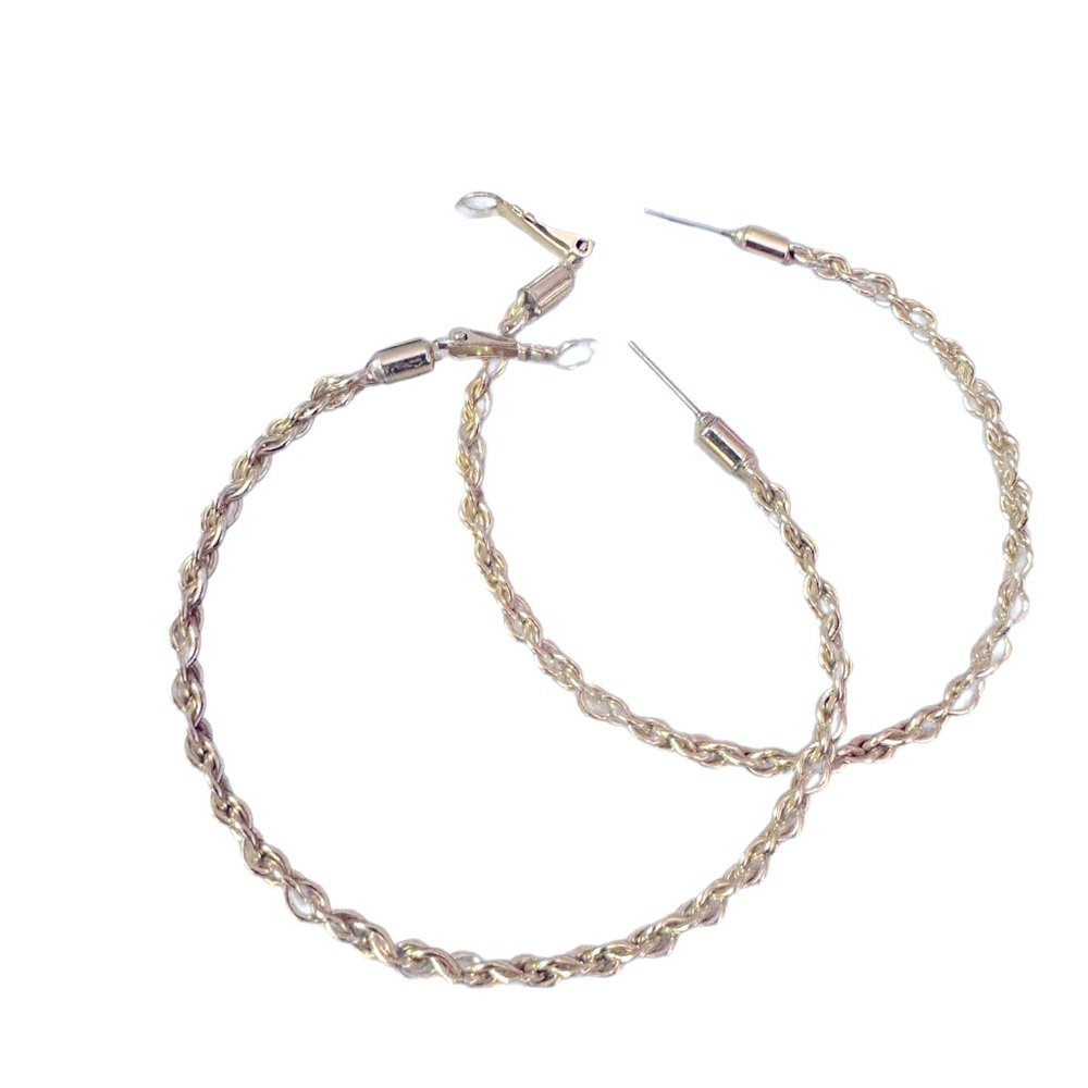 No Brand Gold Hoop Earrings - Picture 2 of 2